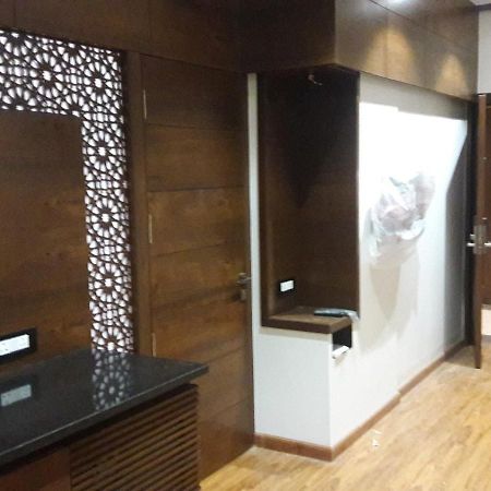 ג'אבלפור Hotel Samdareeya Pvt Ltd מראה חיצוני תמונה